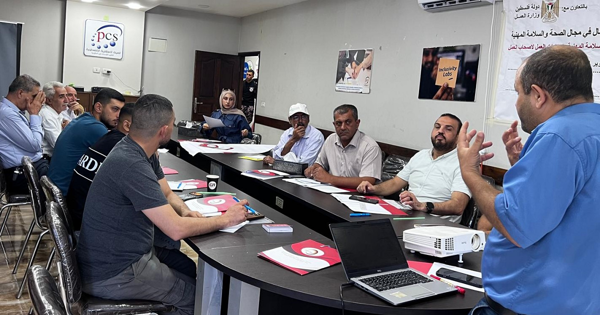 أصحاب عمل يشددون على أهمية الالتزام بإجراءات الوقاية وأدوات السلامة المهنية 